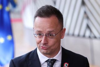 Čerstvé zprávy pro Lavrova. Maďarský ministr pravidelně informoval Rusko o jednáních EU