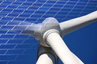 S obnovitelnými zdroji se energetická síť vyrovná, byť za cenu velkých investic. Význam záložních zdrojů ale roste - EnviWeb