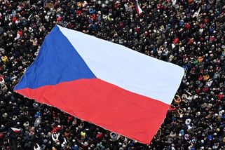 Podívejte se: Jak to vypadá na demonstraci na podporu prezidenta Pavla - Seznam Zprávy