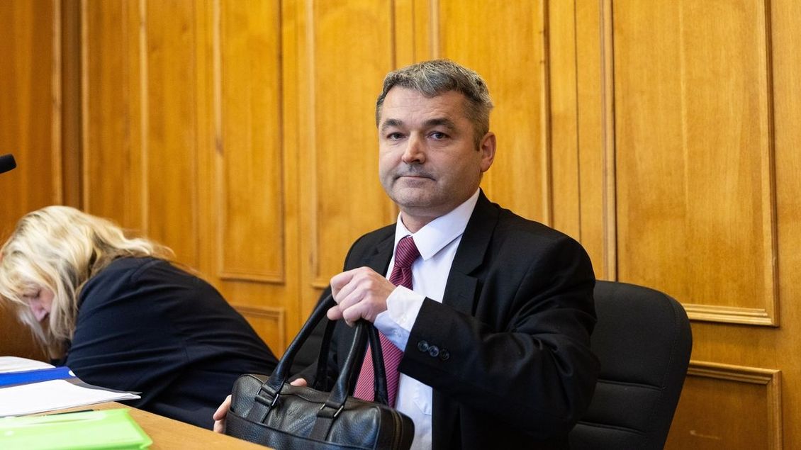 Úředník podvedl město o šest milionů. A zároveň vybojoval miliardu - Seznam Zprávy