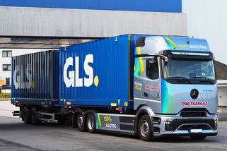 Výhodná lokalita i náklady. V Chebu vyroste továrna na tahače Mercedes-Benz, zaměstná přes tisíc lidí