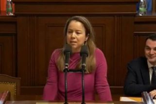 Juchelkův výstup ve Sněmovně proti Svárovské a Pirátům má dohru. Šebelová ze STAN se obává násilí ve Sněmovně