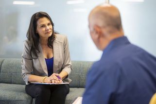 Nezaměstnaných padesátníků přibývá - Novinky