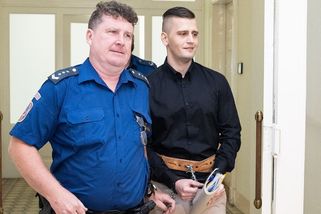 Čech se nelegálně připojil k Ukrajincům. Za okrádání padlých mu hrozí 10 let - Seznam Zprávy