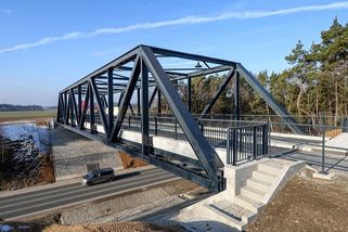 Kdysi to byl největší most na světě, teď je z něj lávka. Na okraji Plzně vrátili život technické památce