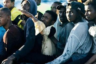 Itálie a Řecko varují před ruským vlivem v Libyi. Migrace z Afriky stoupá, evropští spojenci však mlčí - Echo24.cz