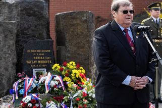 Obrana podpořila bojovníky za svobodu. „Mají náckoidní tendence,“ míní Foltýn - Seznam Zprávy