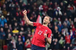 Z kapitána náhradníkem? Pásku mi vzít můžou, ale srdce ne, říká Souček | Livesport.cz