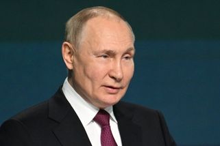 Putin narychlo svolal bezpečnostní radu. Medveděv mluví o válce s NATO