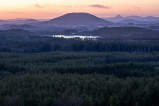 V Česku se chystá elektrárna, která nemá ve světě obdoby. Každá z 16 staveb bude mít výšku 250 metrů