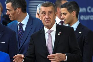 Šéfredaktoři vyzvali Babiše a další politiky k respektování kritické novinařiny