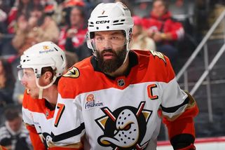 Gudas se stal obětí pomsty Toronta. Český tvrďák dostal naloženo