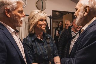 VIDEO: Zdeňku Svěrákovi popřál k narozeninám i Petr Pavel