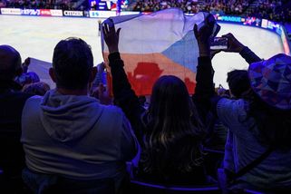 Kam se hrabe Boston! Šampionát v Praze nadchl i kulisou, jakou světová esa jinde nezažila - Sport.cz