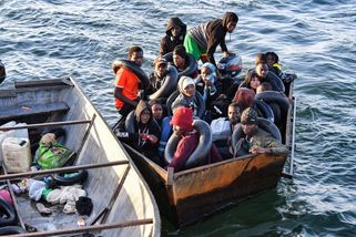 Migrantů ve Středozemním moři prudce přibylo. To jsem ještě neviděl, diví se šéf Frontexu - Novinky