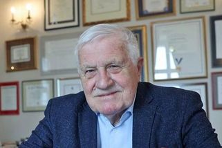 krajskelisty.cz/moravskoslezsky-kraj/okres-ostrava-mesto/34821-klaus-versus-sverak-dva-pohledy-na-jeden-svet-nedele-tomase-vodvarky.htm