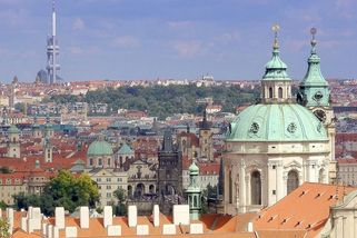 Tomuto paskvilu v Praze se směje celý svět. Češi jsou na něj hrdí a poprali by se kvůli němu