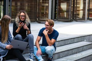 Smutný výsledek pro Česko: Šest z deseti učňů nechápe výpis z účtu a neumí si sepsat životopis - Médium.cz