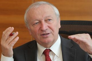 Jan Urban: Začalo to jako podvod. Teď je z toho státní politika — HlídacíPes.org