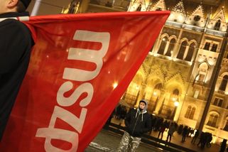 Z letošních parlamentních voleb odstupujeme, oznámili maďarští socialisté - Novinky