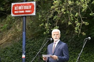 Prezident s vedením Prahy řešil školství, ale i dopravu či bydlení