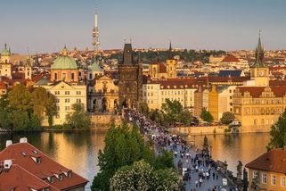 Jak se u nás žije cizincům? Na chladnou českou povahu si často musejí zvykat - Novinky