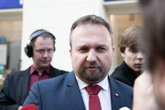 Jurečka v době masakru na fakultě pařil, teď má z ostudy kabát: Odporné papaláštví, zuří lidé – eXtra.cz