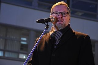 securitymagazin.cz/security/komentar-podivny-projev-premiera-cr-fialy-k-narodu-1404068960.html