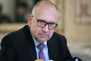 Bek je pro zrušení 9. tříd a povinné dva roky střední školy - Novinky