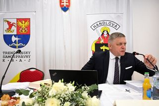 Fico měl prostřelené tenké střevo na pěti místech - Novinky