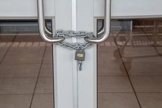 Vláda rozhodla: V tento den se musí zavřít všechny obchody. Horší datum snad ani nešlo vybrat - Techsvět