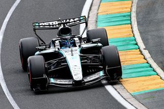 První letošní pole position patří Russellovi. Mercedes naprosto ovládl kvalifikaci Velké ceny Austrálie - Sport.cz