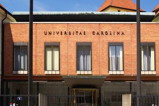 Exministr zahraničí Lipavský se hlásí na VŠ. Nestačil by selský rozum? - Médium.cz