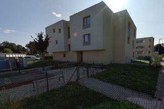 Poslanci nakoupili byty. Kde na ně vzali, však nepřiznali - Seznam Zprávy