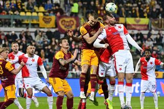 Komise schválila revoluční změny v pravidlech. Mají zrychlit tempo fotbalových zápasů - Sport.cz