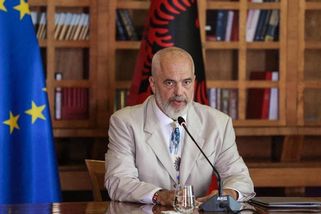 Albánský premiér na konferenci bavil drsným vtipem o Putinovi a Prigožinovi - Novinky