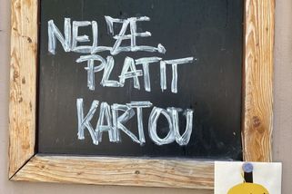 „Středověk“ u Lipna: Karty nebereme, vystůjte si frontu na bankomat - Seznam Zprávy