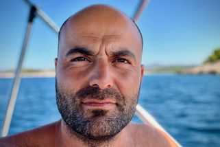 Jak pocit vlastní hodnoty ovlivňuje naše vztahy - Médium.cz