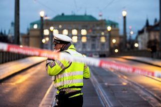 Policie kupuje v reakci na střelbu na FF UK samopaly, balistickou ochranu i auta - Seznam Zprávy