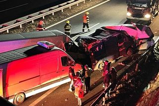 Dálnici D7 na Kladensku uzavřela nehoda čtyř dodávek, dva lidé se zranili - Novinky