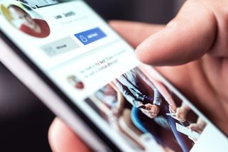 Facebook a Instagram hrozí odchodem z Evropy. Takto by to lidem změnilo život