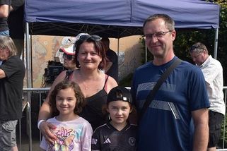 Milovníci filmu Slunce, seno, jahody vzdali obří hold režisérovi i hercům