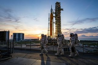 NASA míří zpět na Měsíc. Po půl století se otevírá nová éra kosmického závodu