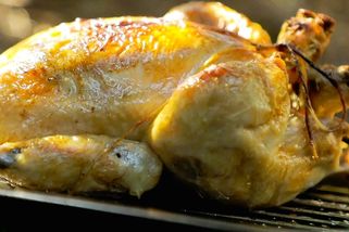 Jak na dokonale propečené kuře, maso odpadající od kosti a křupavou kůžičku | Menutovka