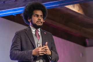 Dominik Feri skončil v nemocnici. Měl se pokusit o...