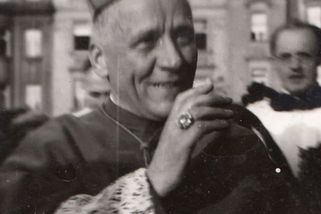 Soud rehabilitoval kardinála Berana. Komunisté ho v internaci drželi roky