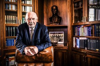 Rychetský má právem obavu z Babiše i Agrofertu. Př...