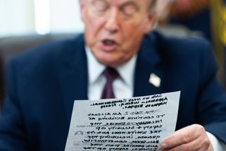 Trump: Válku s Íránem ukončíme do tří týdnů