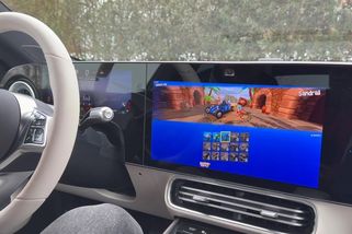 Evropské auto roku dokazuje, že technický pokrok není jen pro bohaté. Mercedes-Benz CLA drží v rukou samé trumfy - Garáž.cz