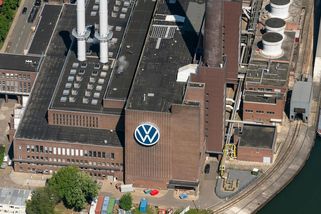 Skoro 70 tisíc zaměstnanců Volkswagenu v Německu se zapojilo do výstražné stávky - Seznam Zprávy